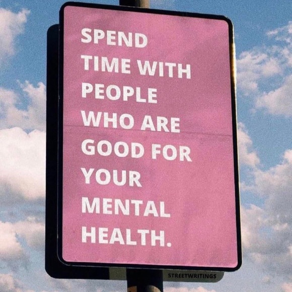 Hi friends, I’m Danielle! 🤍✨🕊♋️ - Picture 16 of 16